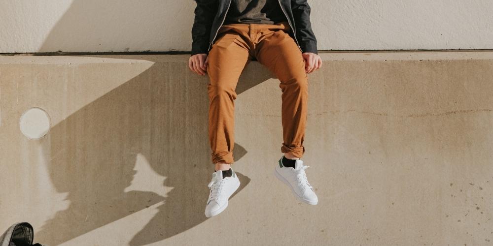 How to Style Trainers for Men: A Complete Guide