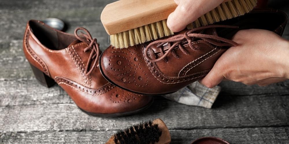 How To Clean 4 Different Types of Shoes