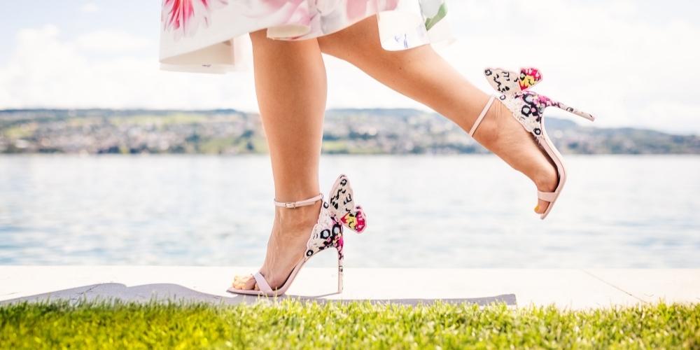 Chic Peep Toe Black Satin Kitten Heels Pumps Wedding Shoes With Rhinestone